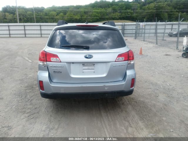 4S4BRCDC5E3203276 Subaru Outback 2.5i Premium