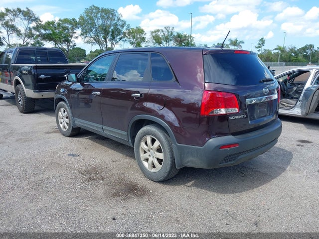2011 KIA SORENTO LX VIN: 5XYKT3A13BG079752