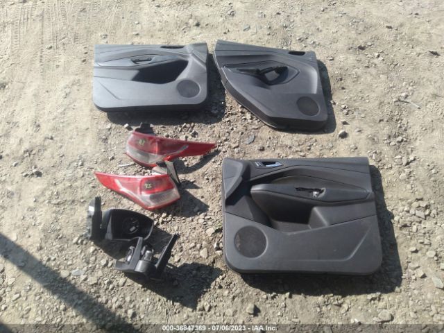 1FMCU9G92FUA81381 Ford ESCAPE SE