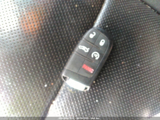 2C3CCABG6JH227604 Chrysler 300 300s