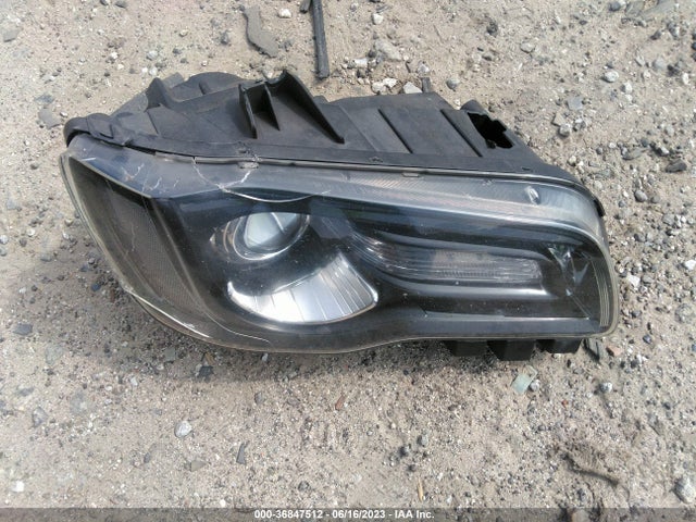 2C3CCABG6JH227604 Chrysler 300 300s
