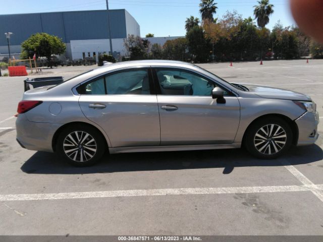 4S3BNAF64J3045325 Subaru Legacy Premium