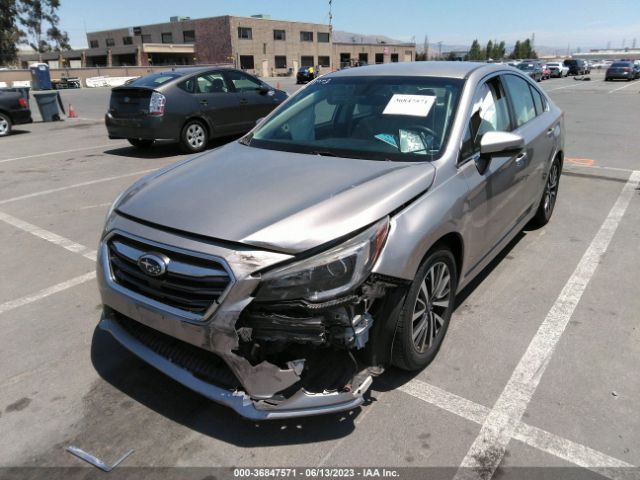4S3BNAF64J3045325 Subaru Legacy Premium