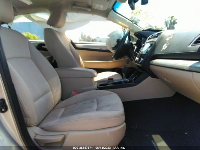 4S3BNAF64J3045325 Subaru Legacy Premium