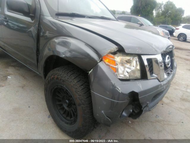1N6AD0ER8JN718784 Nissan Frontier Sv V6