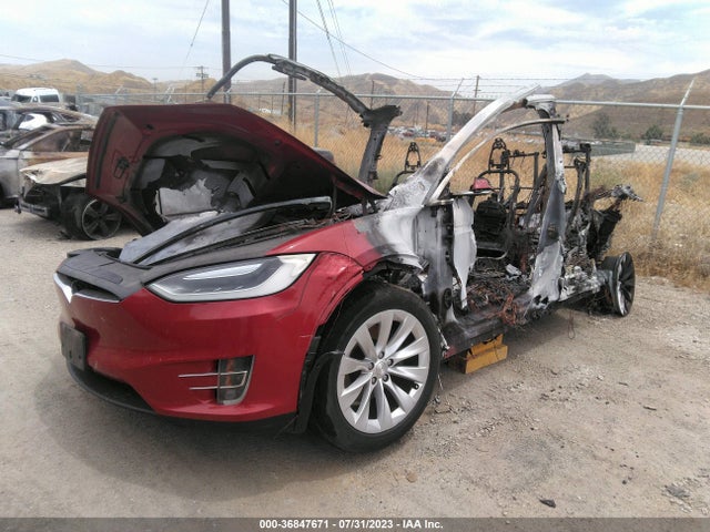 Tesla Model X 90d/75d/100d 2017 5YJXCAE2XHF041271 Image 2