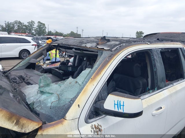 Chevrolet Tahoe Lt 2017 1GNSKBKC6HR133107 Image 12