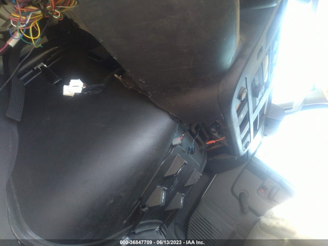 Chevrolet EXPRESS CARGO VAN 2022 1GCWGAF74N1224650 Image 6