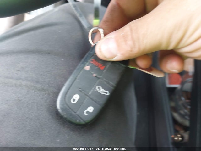 1C3CCCDGXGN114621 Chrysler 200 S