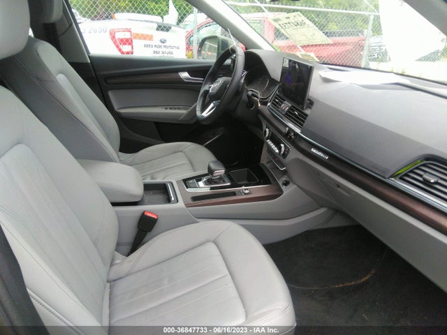 WA1GAAFY5N2033001 Audi Q5 S Line Premium