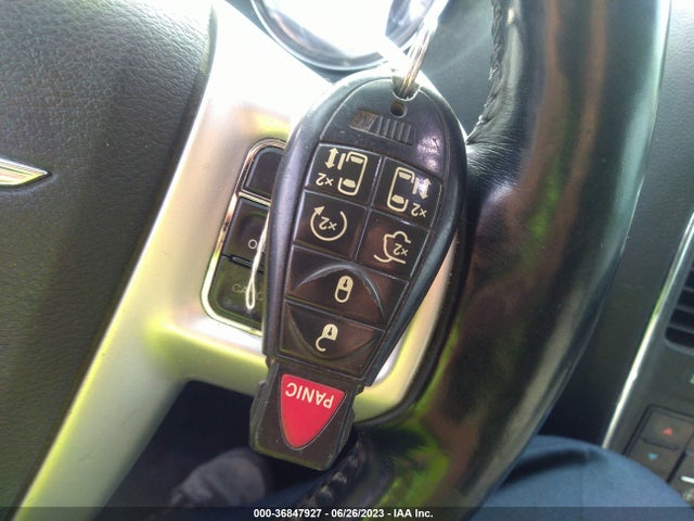 2C4RC1CG8ER464440 Chrysler Town & Country Touring-l
