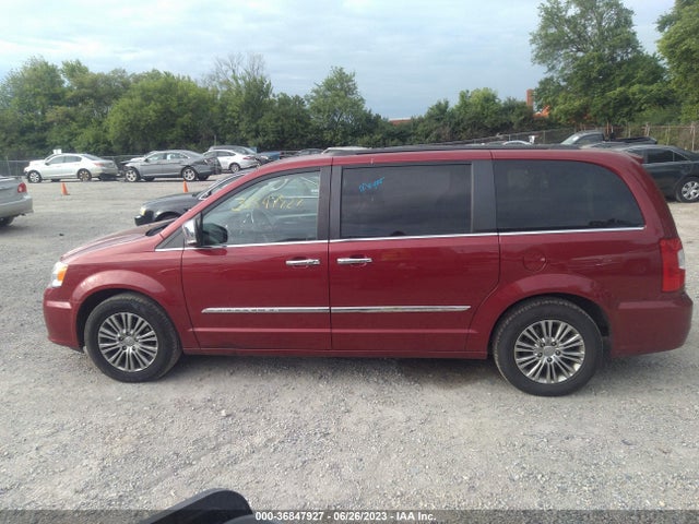 2C4RC1CG8ER464440 Chrysler Town & Country Touring-l