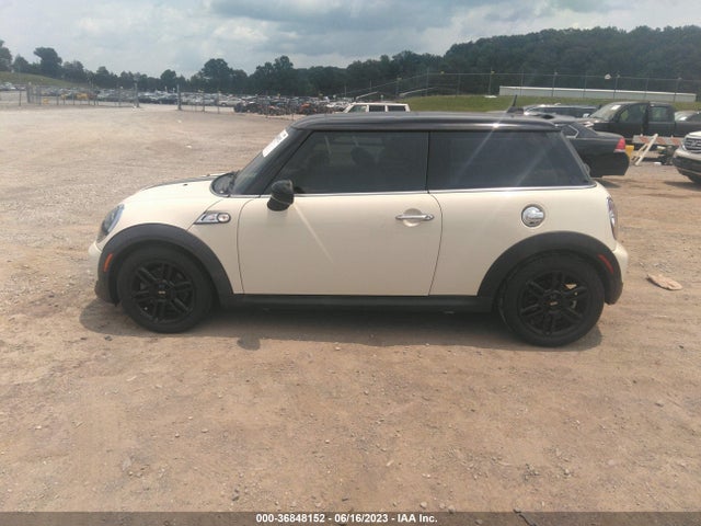 2012 MINI COOPER HARDTOP S VIN: WMWSV3C55CT386871