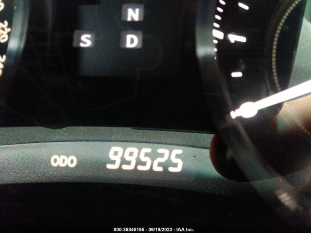 2010 LEXUS IS 350C VIN: JTHFE2C25A2502107