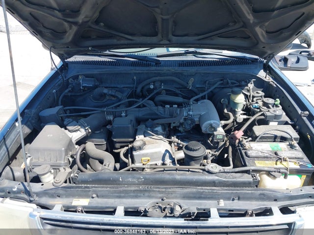 2000 TOYOTA TACOMA VIN: 4TAVL52N2YZ590921