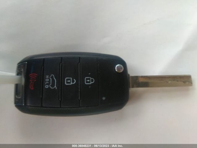 5XYPG4A30HG259166 KIA SORENTO LX