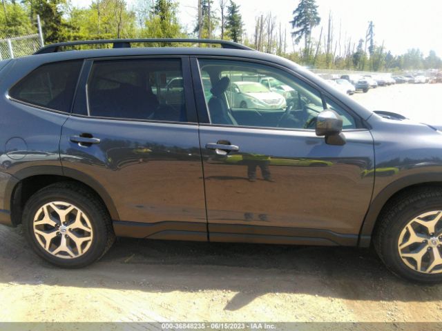 JF2SKAJC1LH476976 Subaru Forester Premium