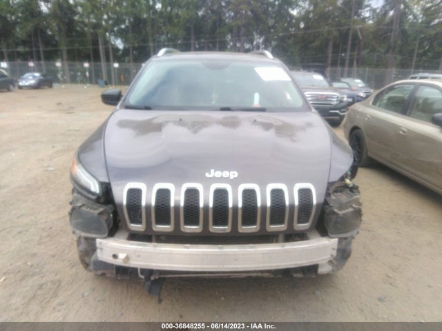 1C4PJMCS5GW234979 Jeep Cherokee Latitude