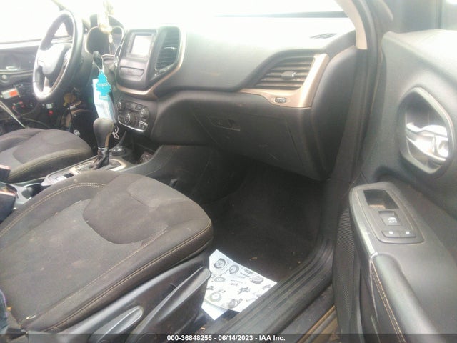 1C4PJMCS5GW234979 Jeep Cherokee Latitude
