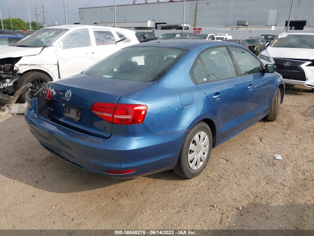 3VW2K7AJXFM260444 Volkswagen Jetta Sedan 2.0l S