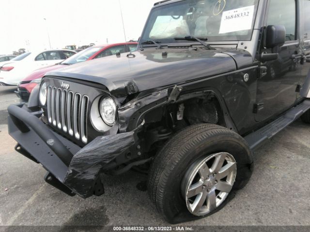 1C4BJWEGXHL537063 Jeep Wrangler Unlimited Sahara