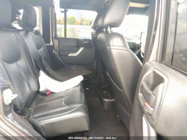 1C4BJWEGXHL537063 Jeep Wrangler Unlimited Sahara