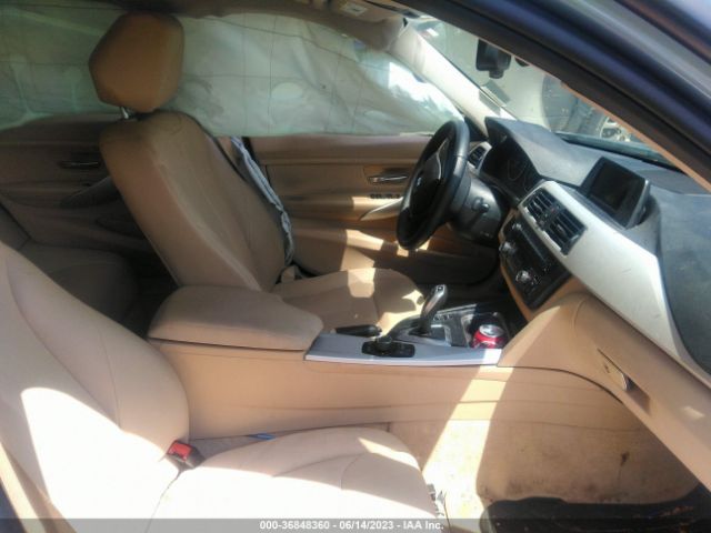 WBA3C3C54EF985482 BMW 3 Series 320i Xdrive