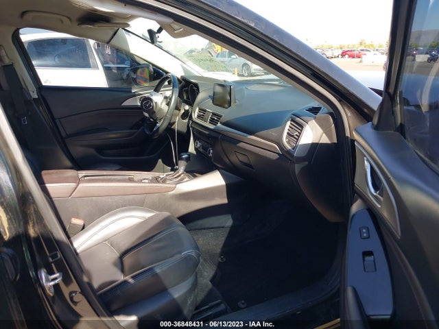 2018 MAZDA MAZDA3 4-DOOR TOURING VIN: 3MZBN1V34JM168190