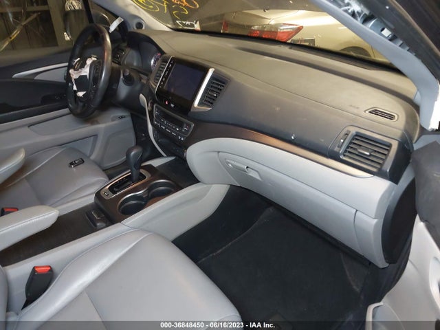 2018 HONDA PILOT EX-L VIN: 5FNYF6H59JB031836