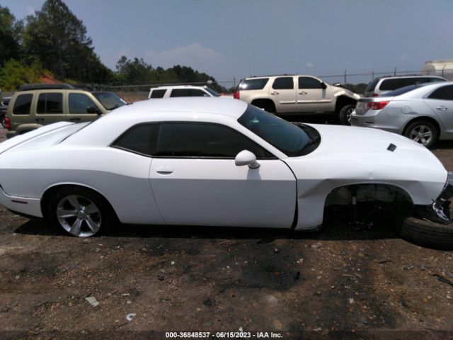 2C3CDZAG9NH260440 Dodge Challenger Sxt