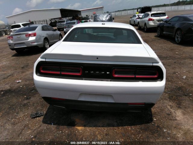 2C3CDZAG9NH260440 Dodge Challenger Sxt