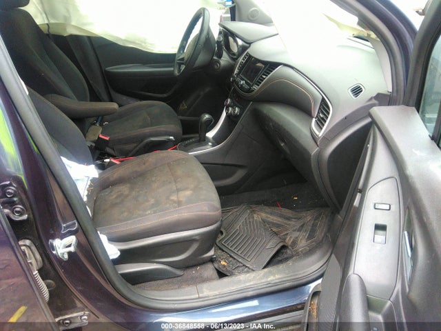Chevrolet TRAX LS 2018 3GNCJKSB1JL406529 Image 11