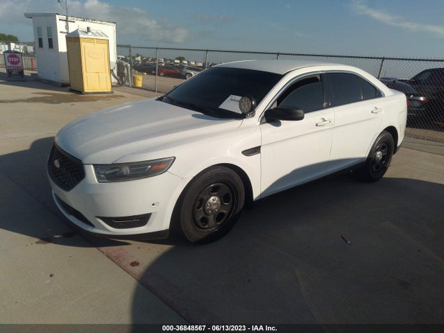 Ford SEDAN POLICE INTERCEPTOR 2015 1FAHP2MK2FG149019 Image 2