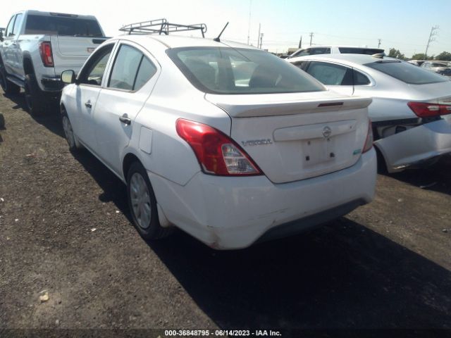 3N1CN7AP8FL939561 Nissan Versa S Plus
