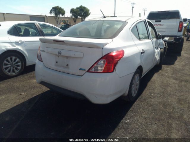3N1CN7AP8FL939561 Nissan Versa S Plus