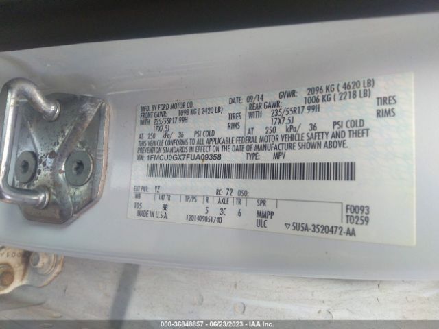 1FMCU0GX7FUA09358 Ford ESCAPE SE
