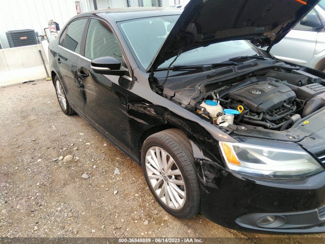 3VWL17AJ8EM324518 Volkswagen Jetta Sedan Sel