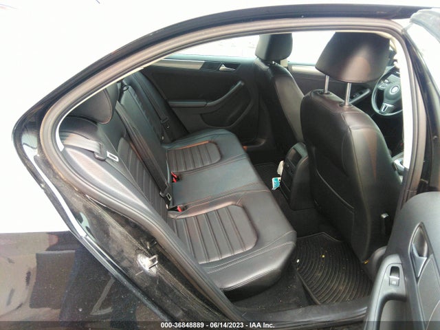 3VWL17AJ8EM324518 Volkswagen Jetta Sedan Sel