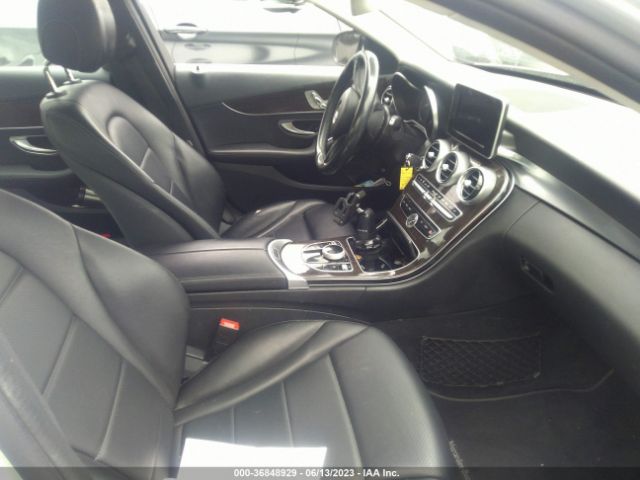 55SWF4JB6HU185974 Mercedes-Benz C-class C 300