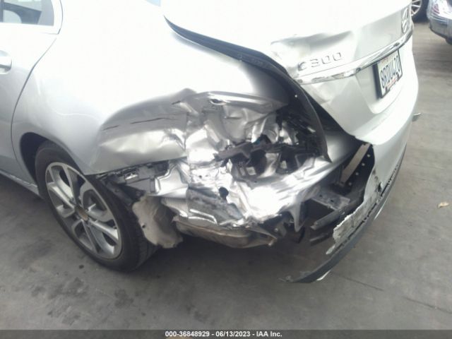 55SWF4JB6HU185974 Mercedes-Benz C-class C 300