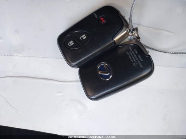 Lexus Ct Ct 200h 2017 JTHKD5BHXH2287133 Image 3