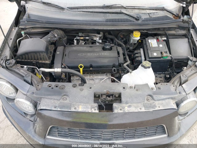 Chevrolet SONIC LT 2015 1G1JC5SH5F4158095 Image 10