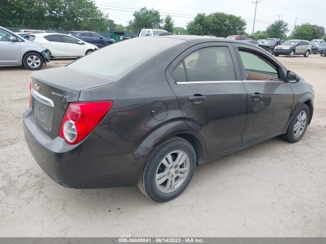 Chevrolet SONIC LT 2015 1G1JC5SH5F4158095 Image 4