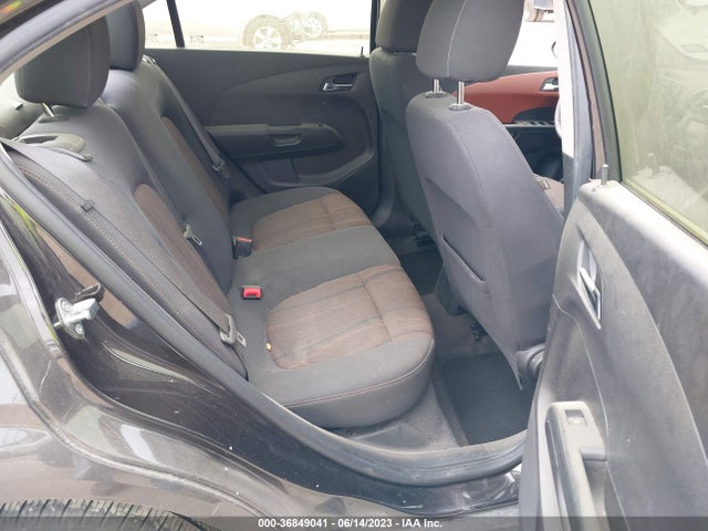 Chevrolet SONIC LT 2015 1G1JC5SH5F4158095 Image 8