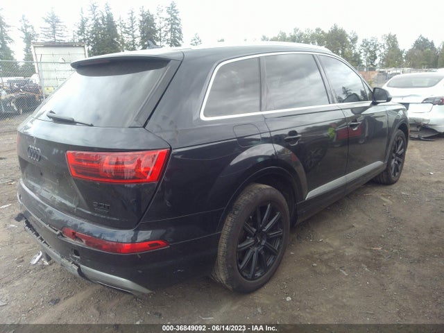 WA1LAAF75HD035118 Audi Q7 Premium Plus