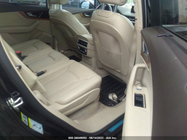 WA1LAAF75HD035118 Audi Q7 Premium Plus