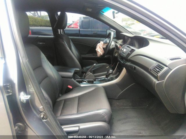 Honda Accord Sedan Sport 2017 1HGCR2F55HA052295 Image 5