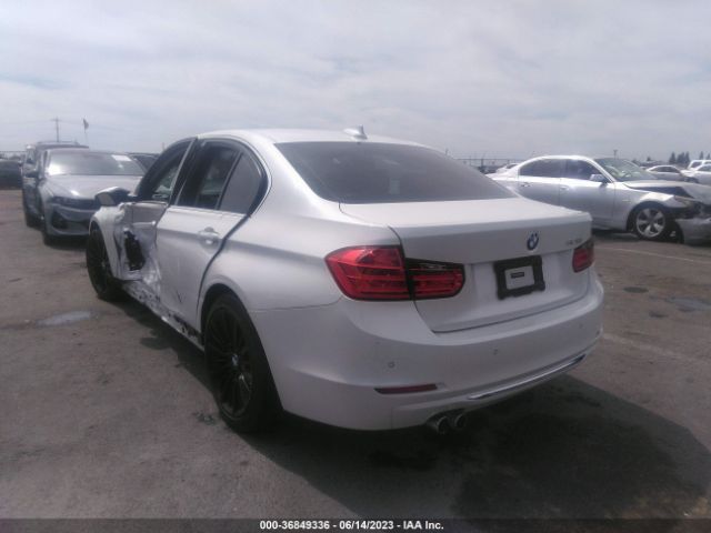 WBA3A5C54FF611019 BMW 3 Series 328i