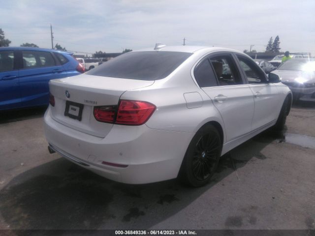 WBA3A5C54FF611019 BMW 3 Series 328i