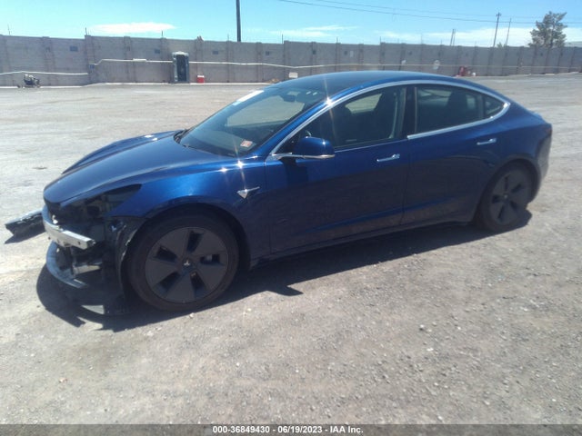 Tesla Model 3 Range 2019 5YJ3E1EA6KF308381 Image 2